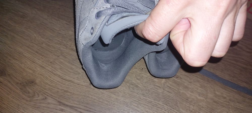 Кросівки Puma, 25,5см. Розмір 40.