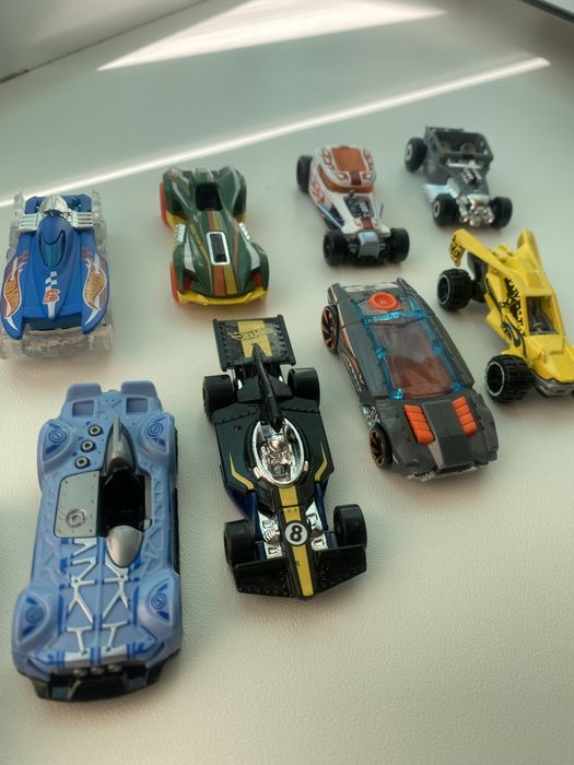 Машинки дитячі Hot Wheels хот вілс