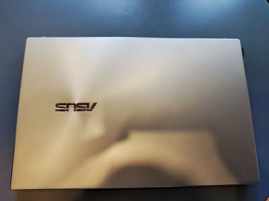 Ноутбук Asus zenbook 14 ux425