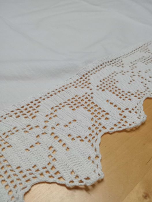 Toalha em linho com renda