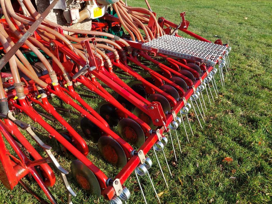 Agregat uprawowo siewny talerzowy 3m