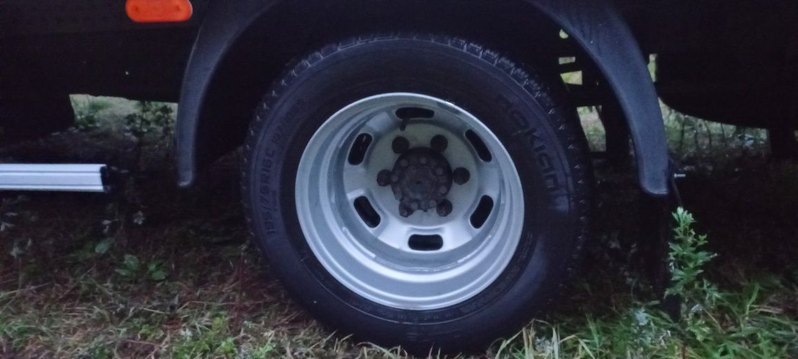 Iveco Daily 3,0 diesel, bliźniak,  winda 1t, kat B