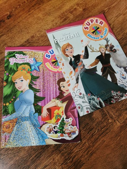 Kolorowanki świąteczne Disney Frozen Princess z naklejkami