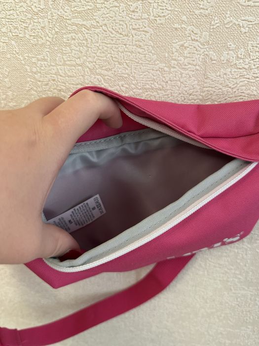 Сумка-бананка жіноча levis