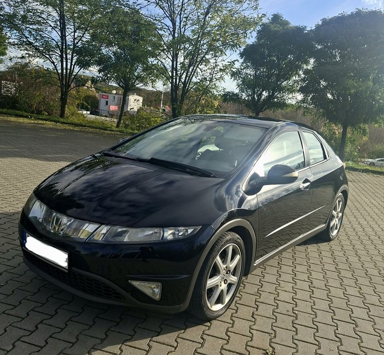 Honda Civic VIII UFO