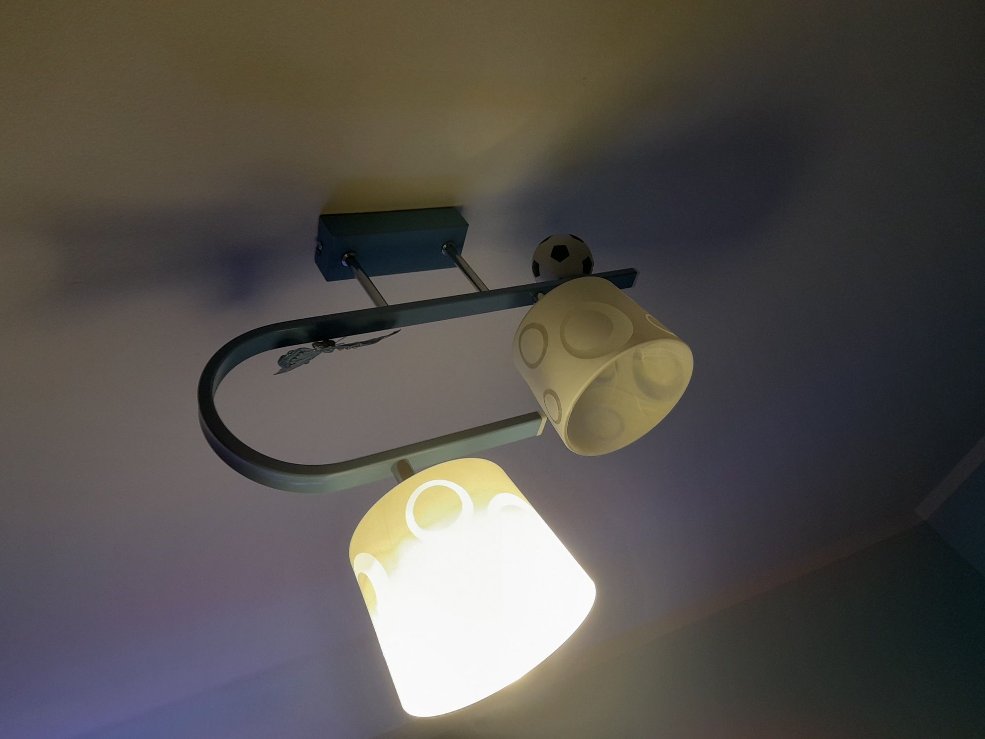 Lampa do pokoju dziecięcego