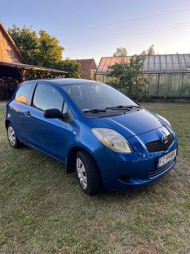 Toyota Yaris 1.0 Polecam