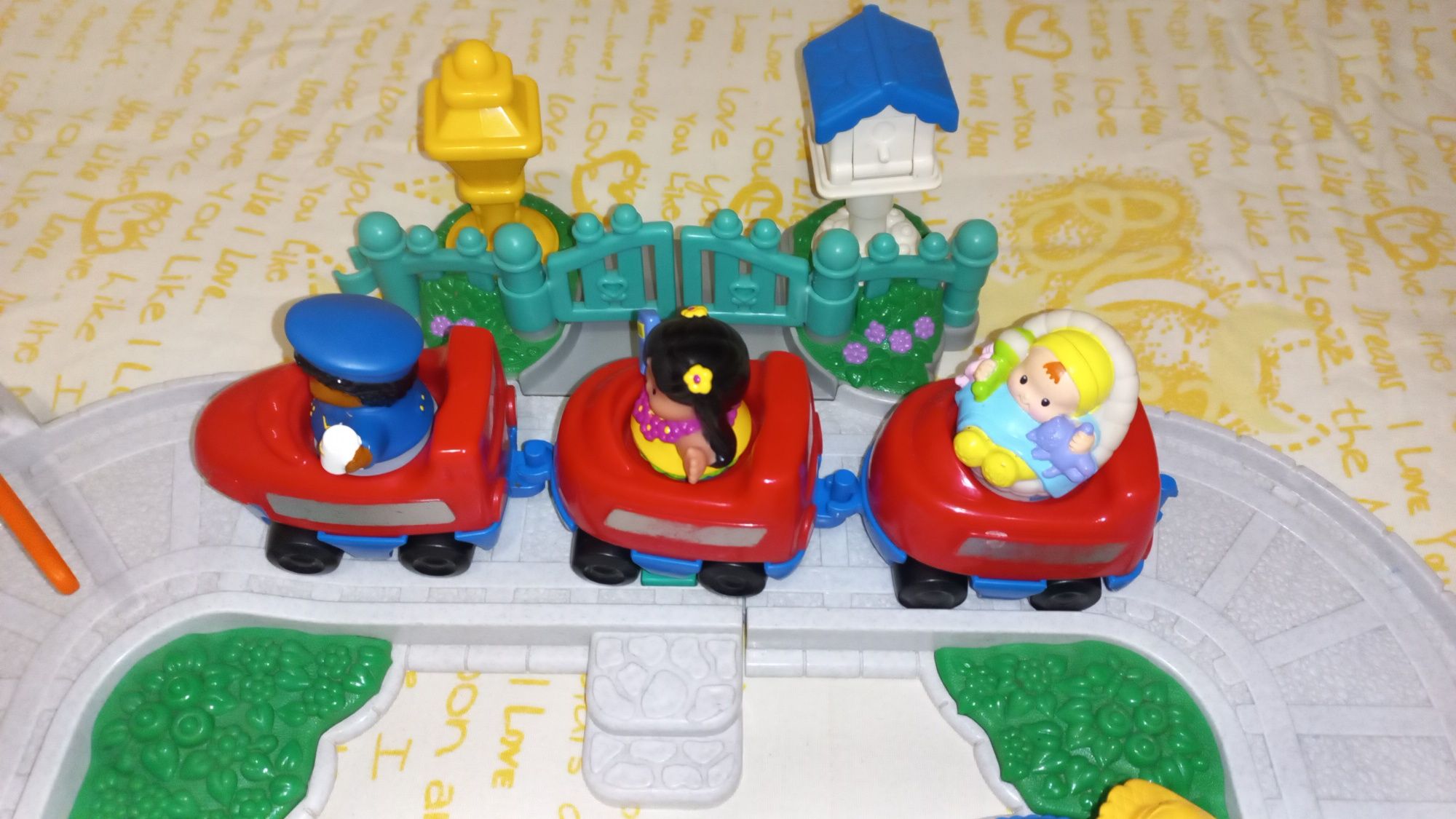 Железная дорога Fisher price Little people