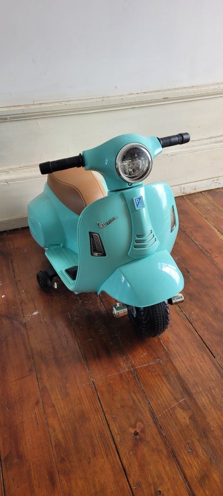 Scooter Vespa Criança