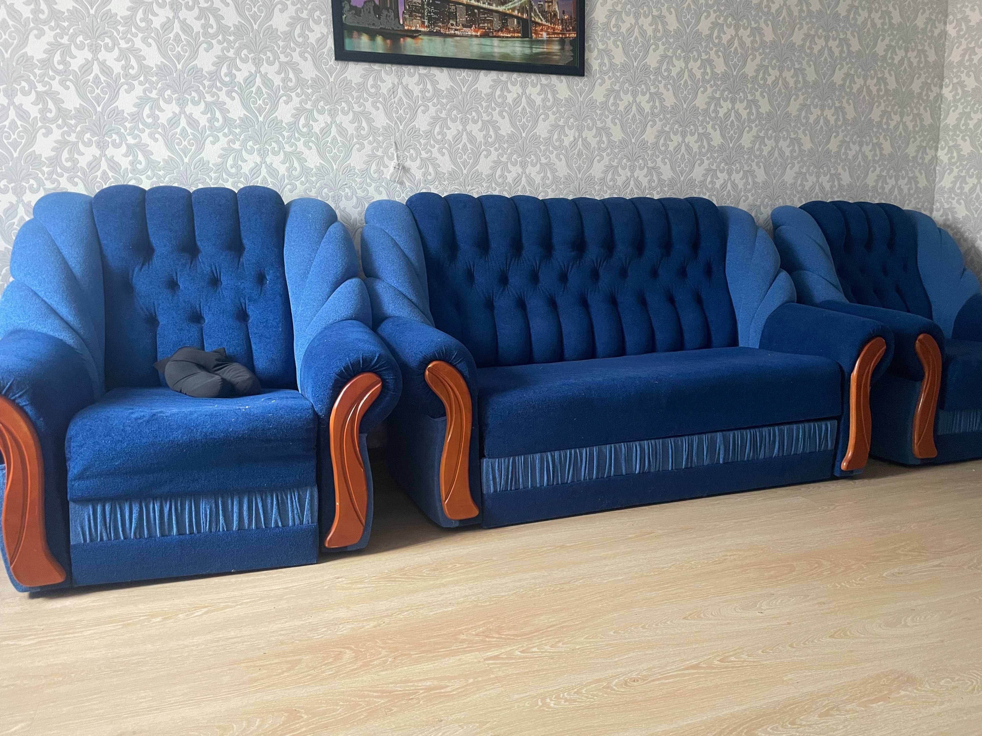 Комплект з дивану та двох крісел