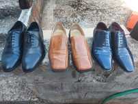3 pares de sapatos novos