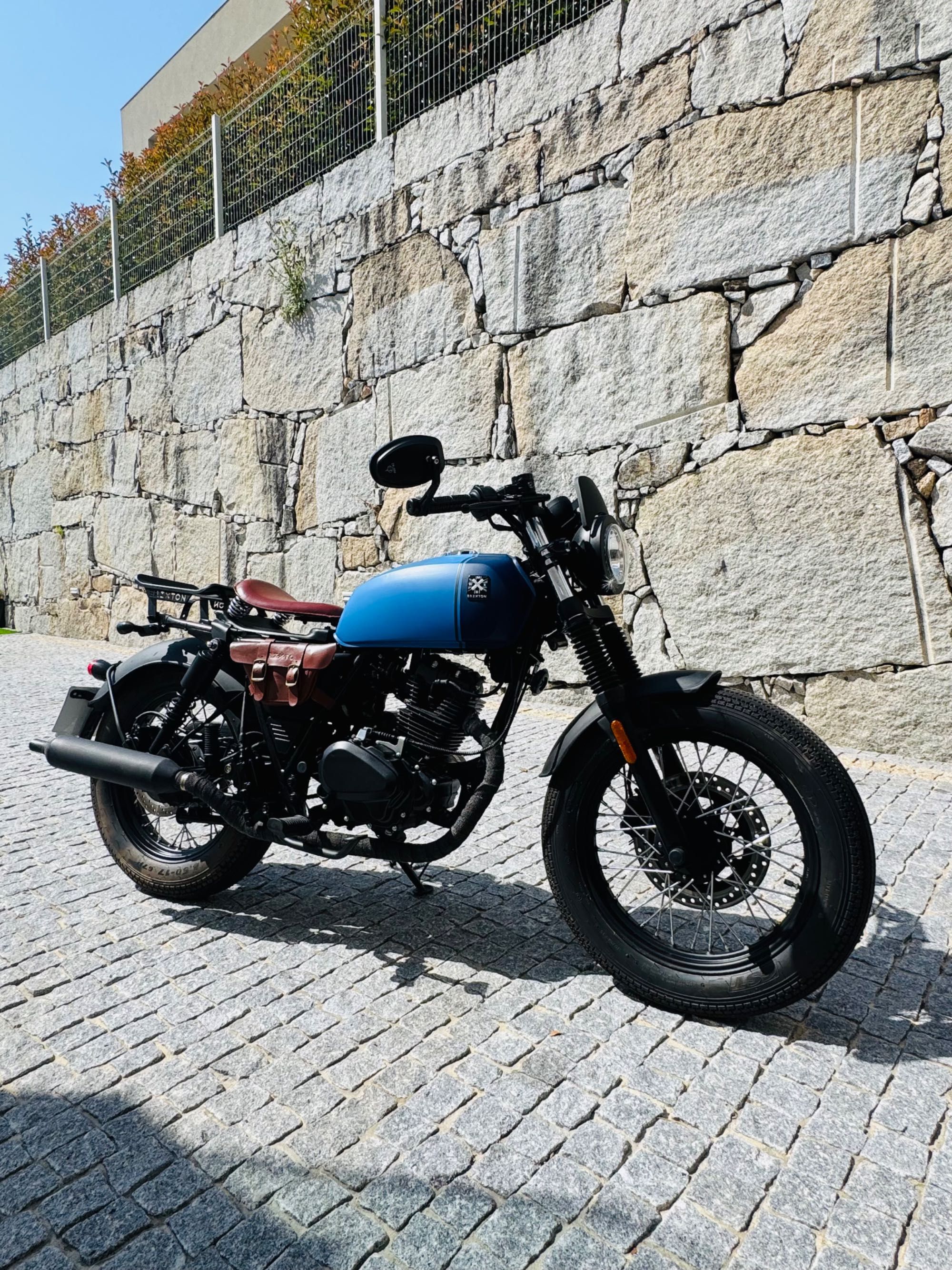 Brixton Rayburn 125 … apenas com 200kms