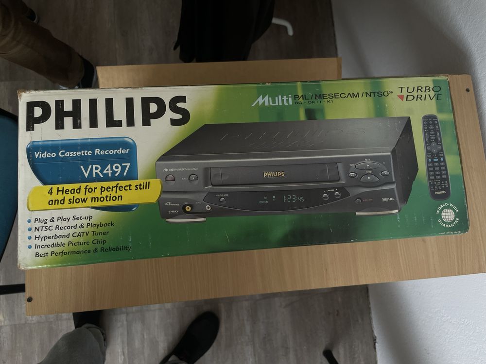 Відеомагнітофон Philips Turbo Drive VR497 повна комплектація