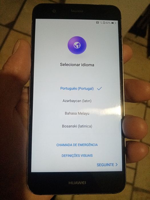 Telemóveis Android e IPhones