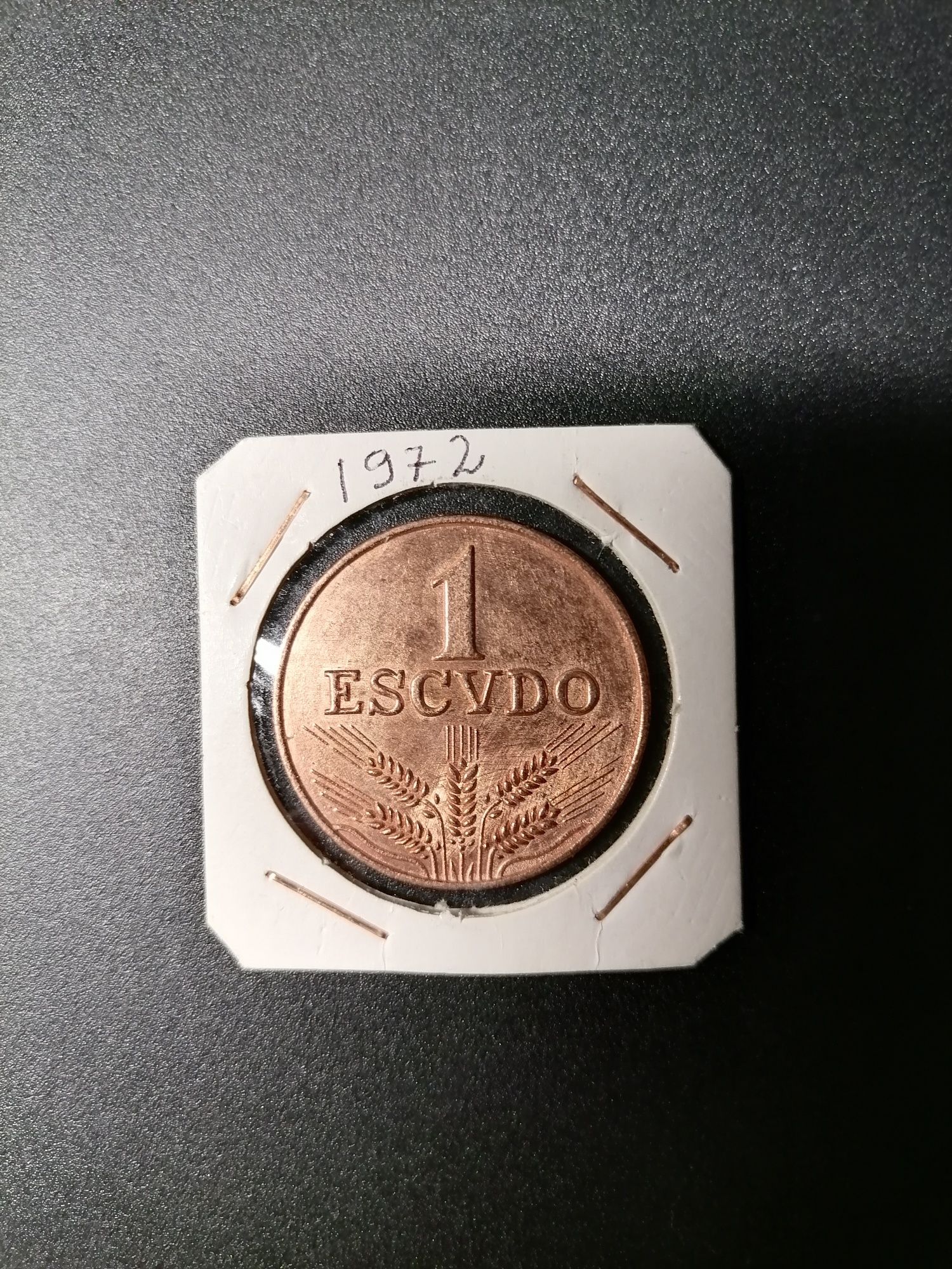 2 moedas de 1 escudos - 1972 (grandes dimensões)