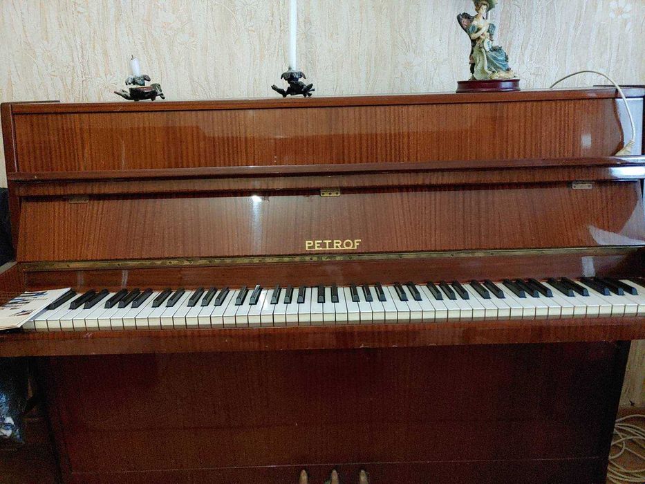Пианино Petrof (Чехословакия)
