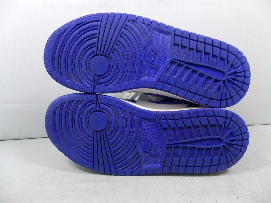 Air Jordan 1 Mid Kentucky Blue