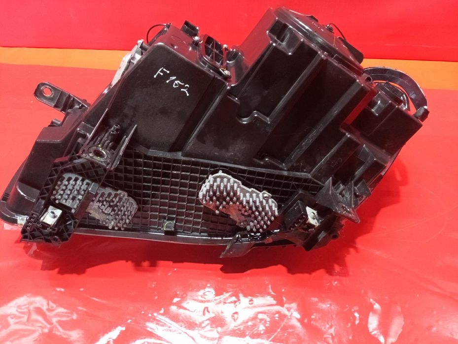 Фанар передній BMW X5 F15 чорний фонарь ліхтар Адаптивна Биксенонова