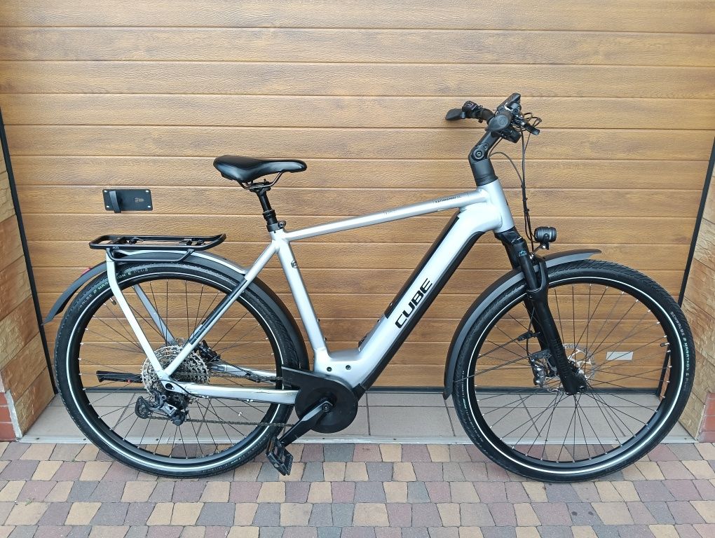 Rower męski elektryczny Cube Kathmandu SL