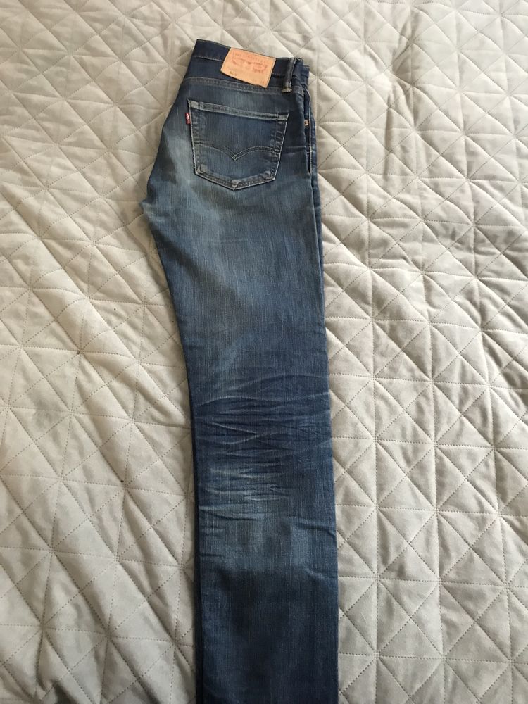 Продам Levis w 29 l 32