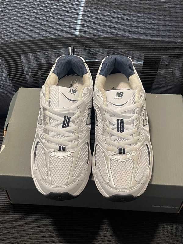 NOWE!!MęskieNew Balance 530ModnySneakersy WhiteNbUnisex.40.5