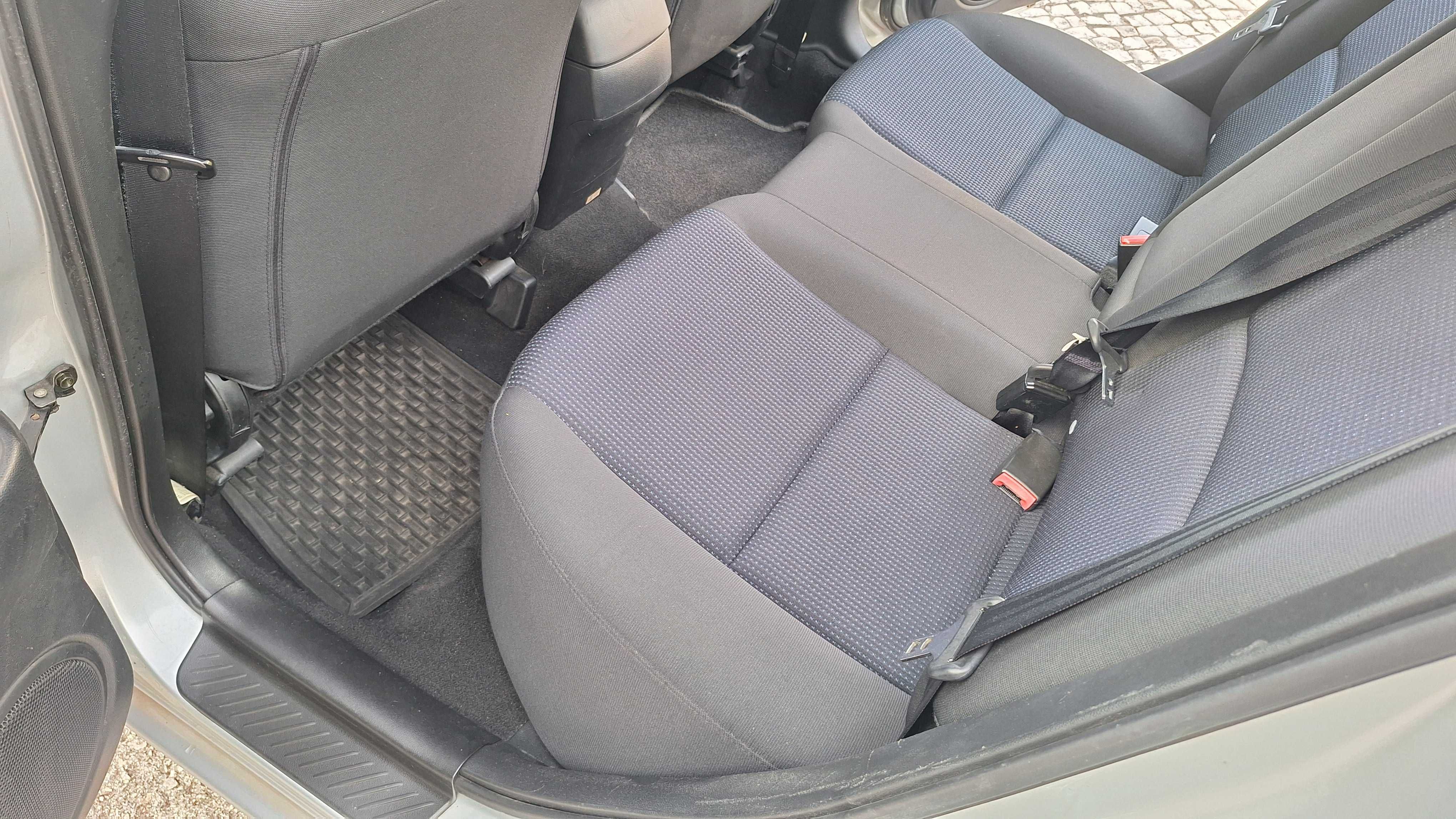 Mazda 3 1.6 GPL + Gasolina - caixa automática