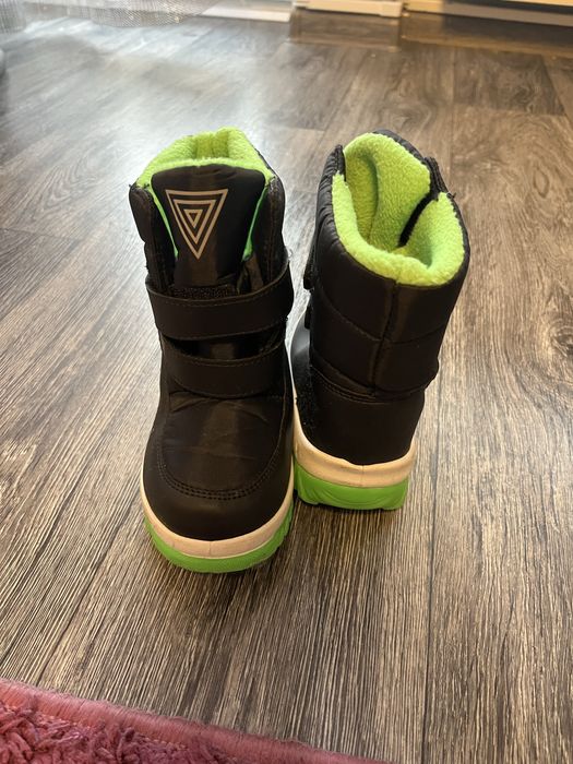 Buty śniegowce rozmiar 26 stan bardzo sobry