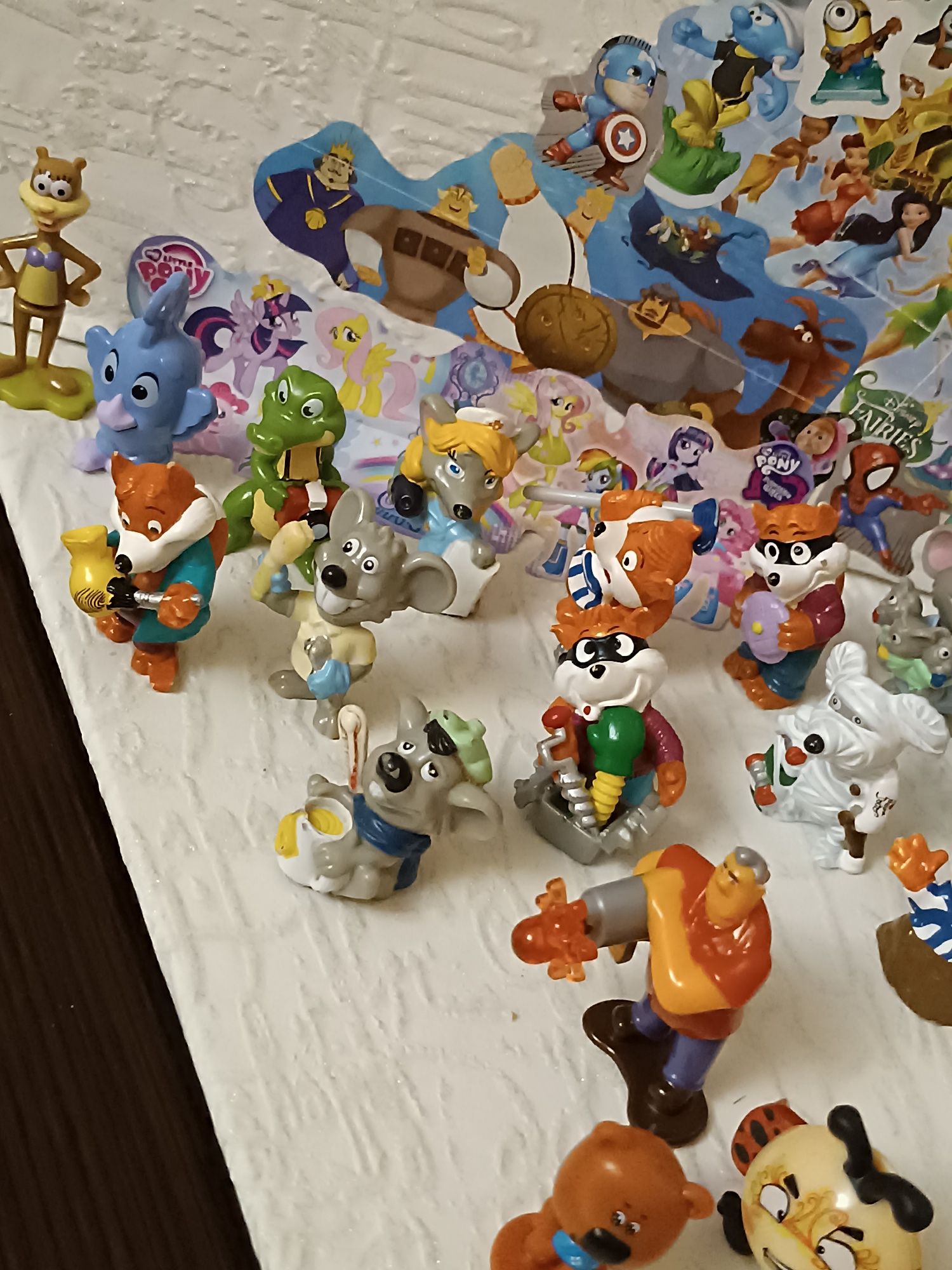 Игрушки Kinder- Богатыри, Фиксики, Барбоскины.