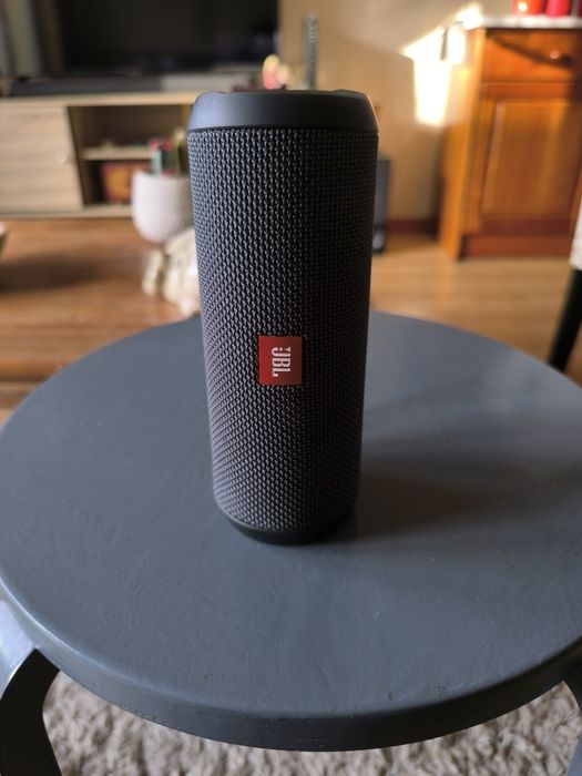 Coluna Bluetooth JBL Flip Essencial