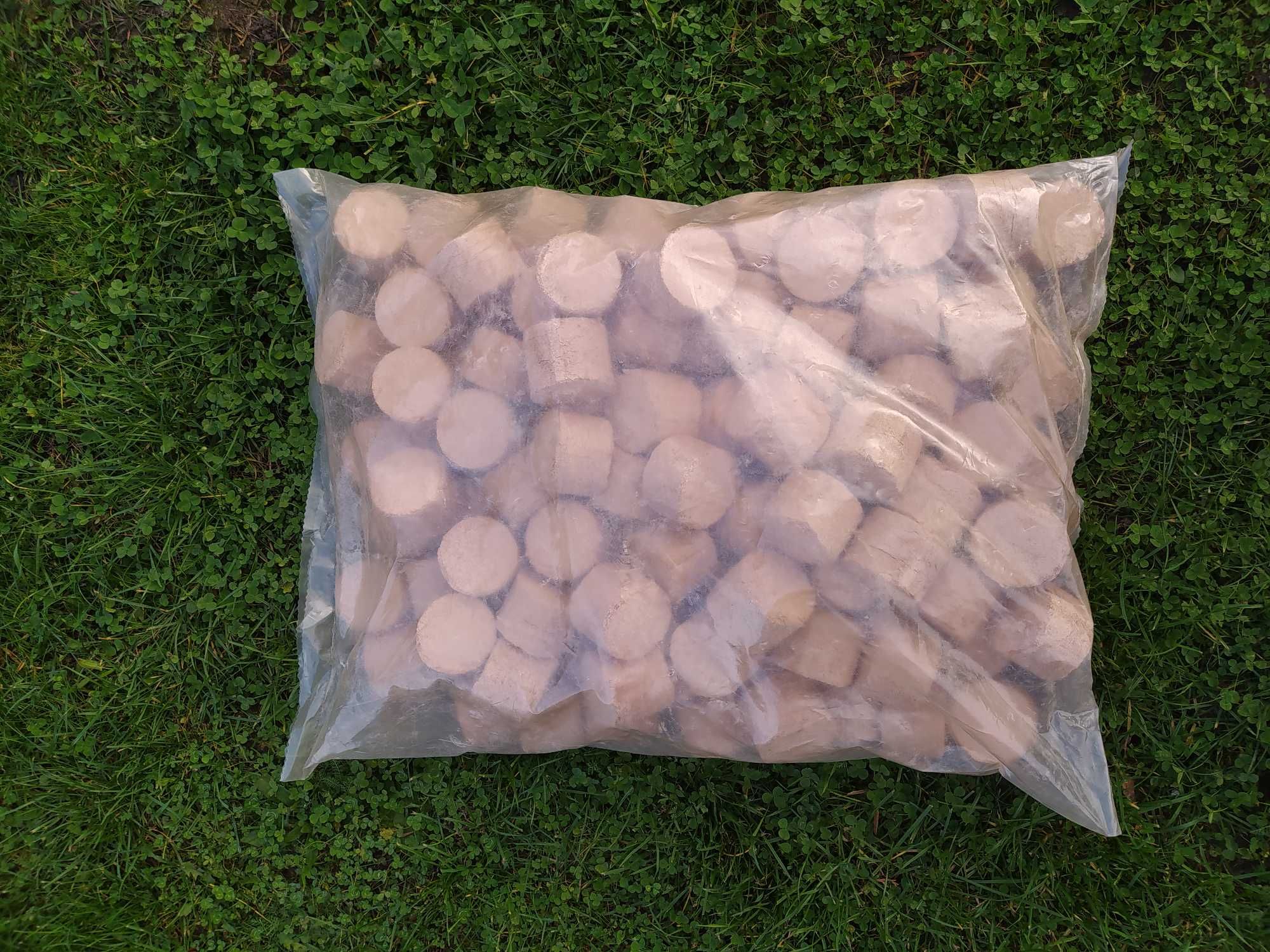 Brykiet bukowy pakowany w worki 20kg