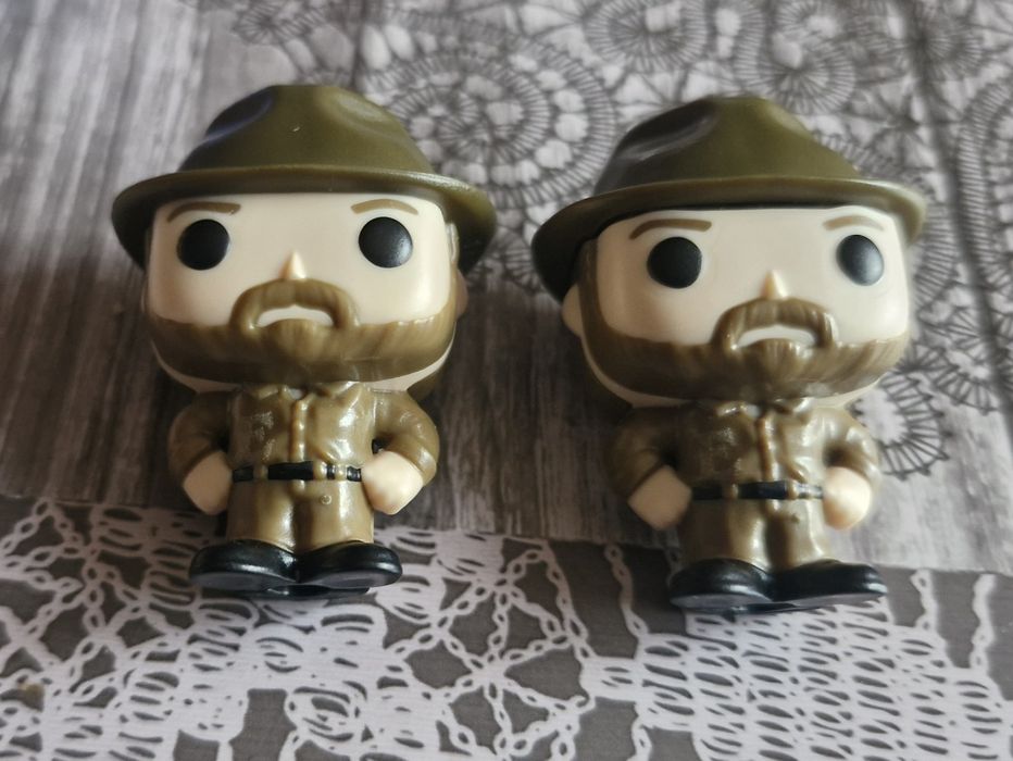 Kinder joy іграшка хоппер