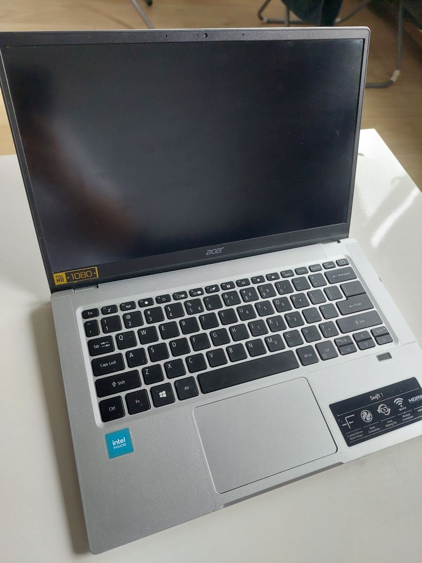 Laptop ACER Swift 1 4/120 GB SSD ekran full hd net note book