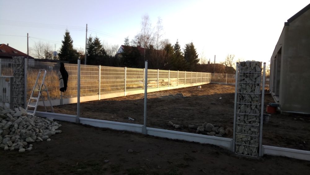 Montaż ogrodzeń, bram, paneli Panele ogrodzeniowe, ogrodzenie panelowe