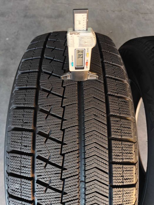 2шт. R16 225 60 шини зимові Bridgestone Blizzak VRX японські липучки