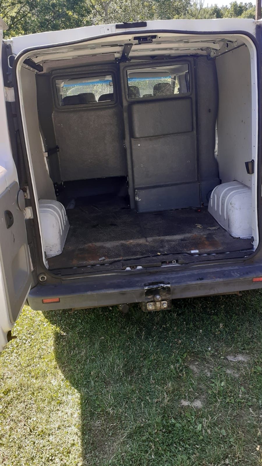 Trafic 2.0 dci 115 brygadówka vivaro