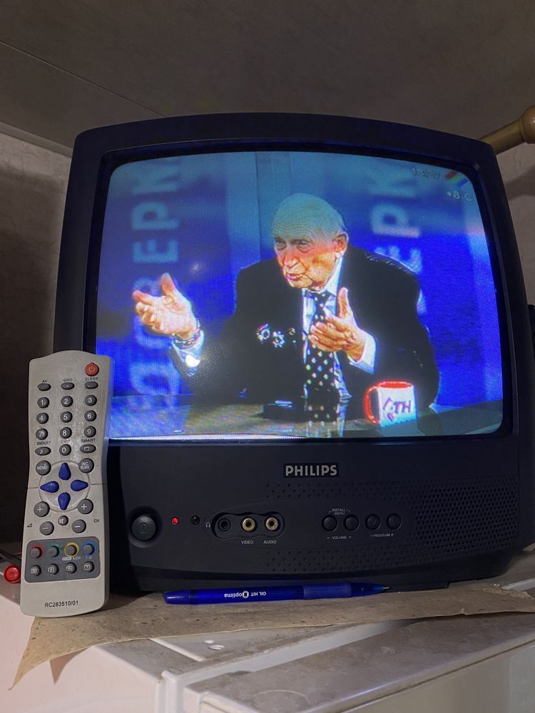 TV  телевізор philips 14PT 1354/58 польша + samsung