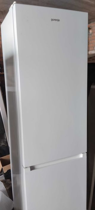 Полки ящики двері для холодильника Gorenje горенье