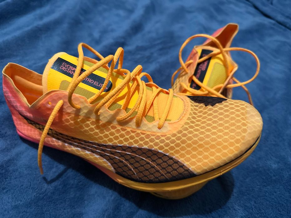 Шиповки для середніх дистанції Puma 42