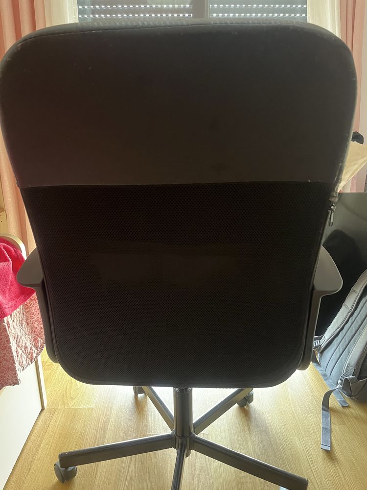 Cadeira de escritorio IKEA