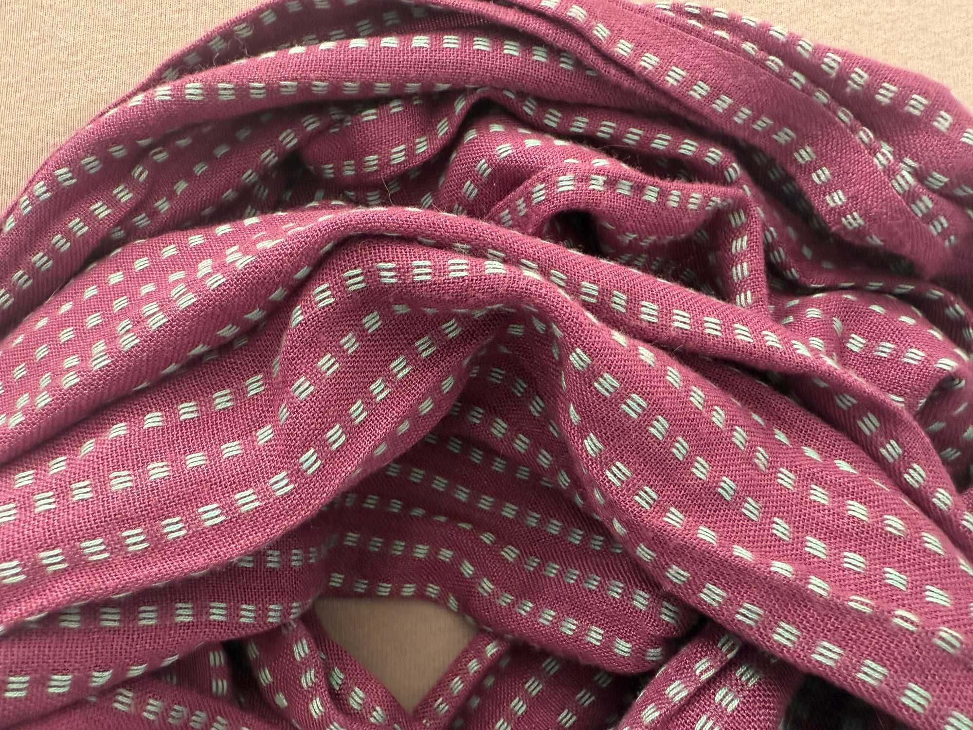Piękny, mięciutki szal z frędzlami w kolorach wiosny Marengo Fashion