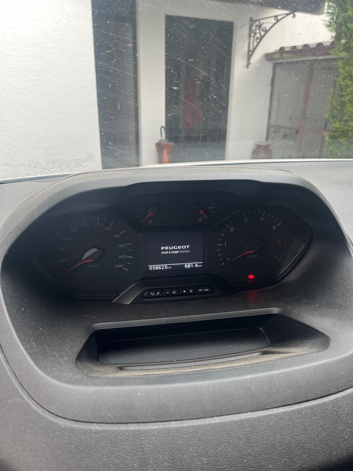 Peugeot Partner 2022 c1500