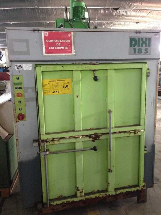 Mavipal | Prensa Enfardadeira DIXI 18S