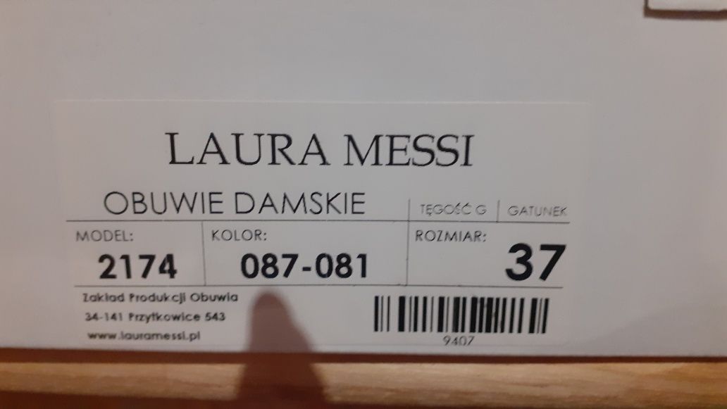 Czółenka półbuty damskie czarne lakierowane r. 37 Laura Messi