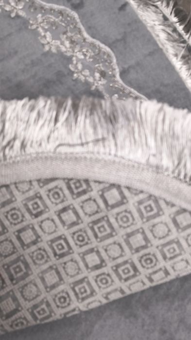 Komplety dywanikiów łazienkowych śmietankowe