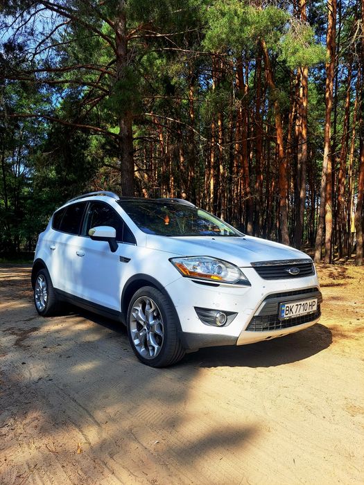 Машина FORD KUGA 2011