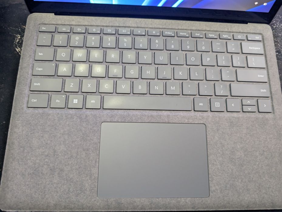 Surface laptop 5 16/512