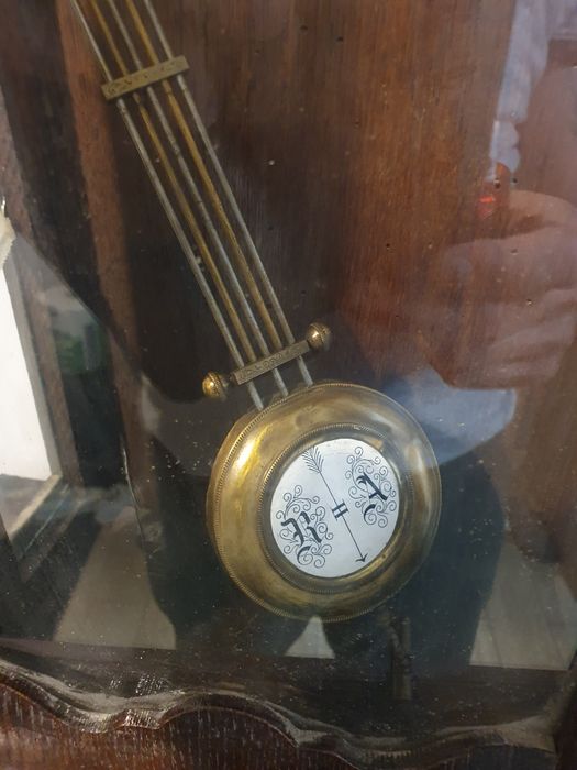 Stary zegar wiszący