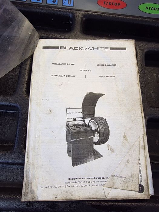 Wywazarka do felg black & white laser