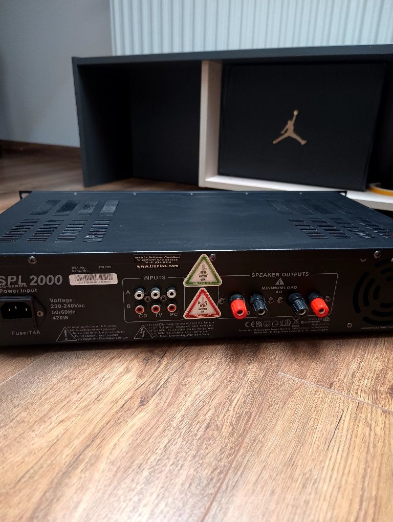 Skytec SPL 2000 Wzmacniacz (końcówka mocy)