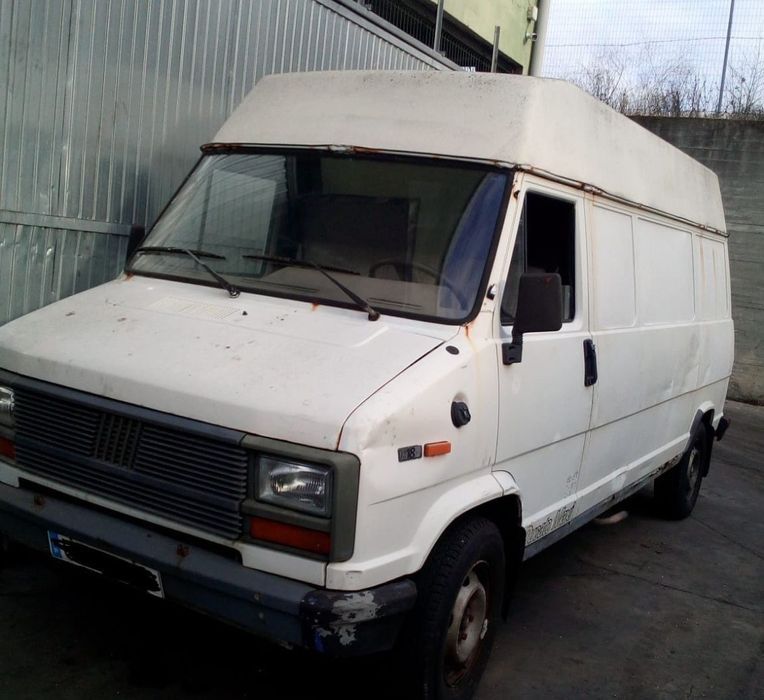 Fiat Ducato Maxi 2.5D de 1989 disponível para peças